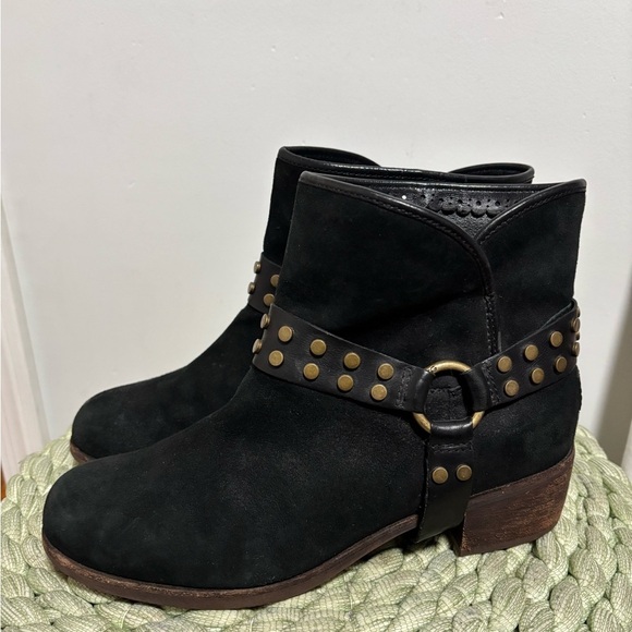 UGG Darling Black Suede Bronze Stud Harness Slip On Ankle Boots - Picture 3 of 10